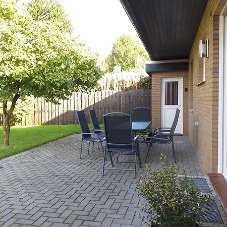 Leer, Haus Benefit Casa de Férias